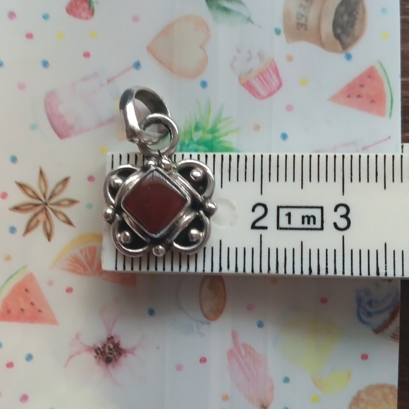 925 Silver Red Stone Pendant - Picture 5 of 7
